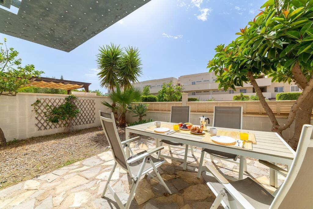 Trendy Homes Toyo Golf Almeria Bagian luar foto