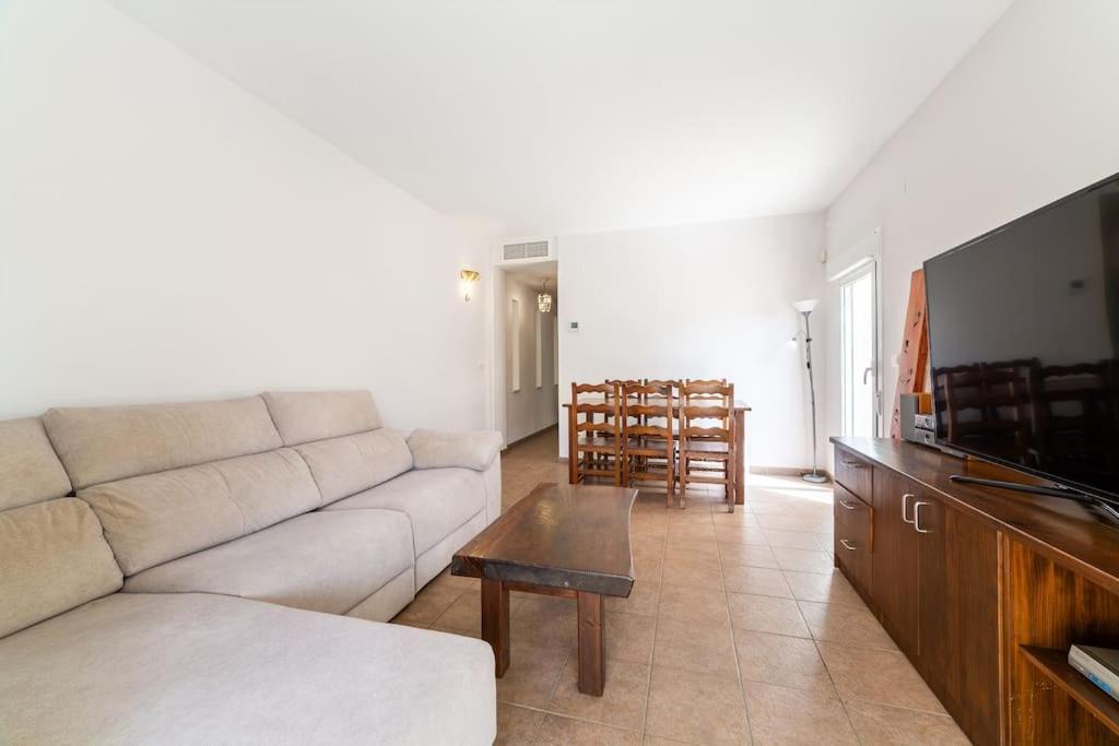 Trendy Homes Toyo Golf Almeria Bagian luar foto