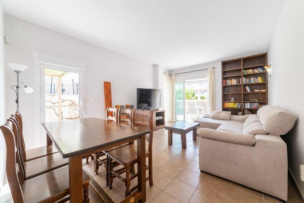 Trendy Homes Toyo Golf Almeria Bagian luar foto